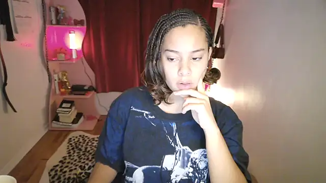 PrettyLittleProblem online show from November 23, 5:13 pm