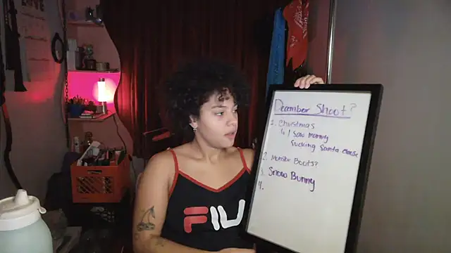 PrettyLittleProblem online show from December 2, 2:56 pm