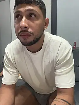 MAX Jhonnson online show from March 15, 5:46 am