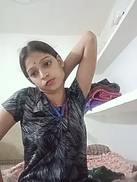 Snapshot of Mohnicute chatting on June 11, 6:06 pm Mohnicute online show from June 11, 6:06 pm