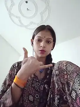 Snapshot of Mohnicute chatting on June 15, 6:21 pm Mohnicute online show from June 15, 6:21 pm