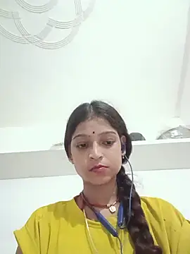 Mohnicute online show from July 7, 5:17 pm