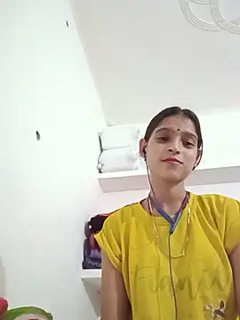 Mohnicute online show from August 2, 7:12 pm