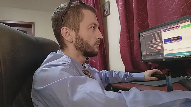 Snapshot of 333Alone_in_theDark777 chatting on November 29, 4:43 pm 333Alone in theDark777 online show from November 29, 4:43 pm