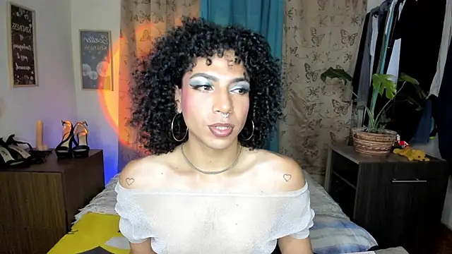 Angel White25 online show from April 28, 1:37 am