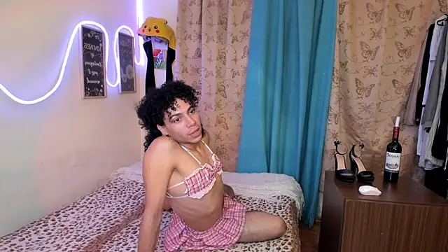 Angel White25 online show from July 28, 6:20 am