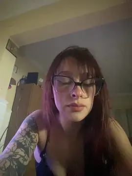 Taurina0105 online show from June 25, 3:50 am