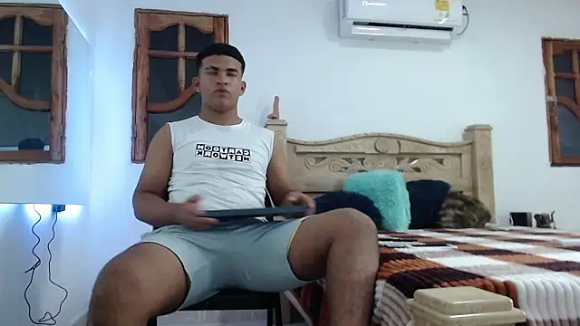 mathews    online show from November 19, 2:33 am