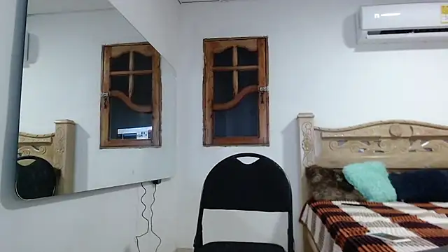 mathews    online show from November 27, 2:24 am