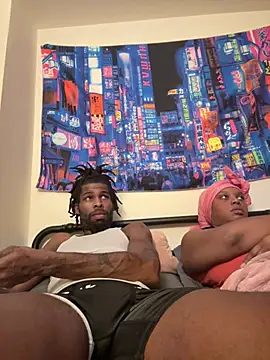 wearefreaks08 online show from February 1, 7:07 am