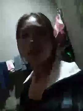 Snapshot of chim-yen chatting on November 18, 12:42 pm chim-yen online show from November 18, 12:42 pm