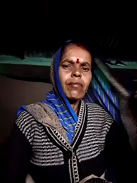 Hot juli73 online show from December 5, 4:47 pm