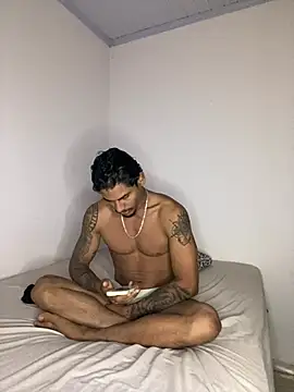 Snapshot of engelintense chatting on August 2, 1:42 pm engelintense online show from August 2, 1:42 pm