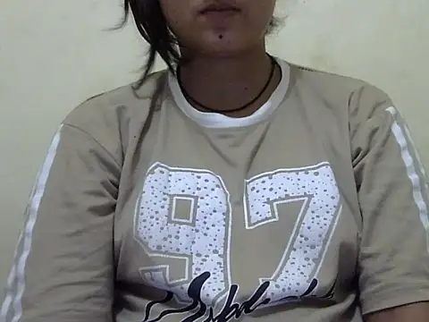 Anika Singh online show from June 13, 2:31 am