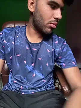 Snapshot of hotyyyyjonny chatting on May 7, 3:56 am hotyyyyjonny online show from May 7, 3:56 am