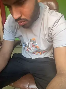 Snapshot of hotyyyyjonny chatting on May 21, 3:57 am hotyyyyjonny online show from May 21, 3:57 am