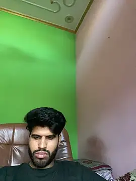 Snapshot of hotyyyyjonny chatting on June 3, 4:04 am hotyyyyjonny online show from June 3, 4:04 am