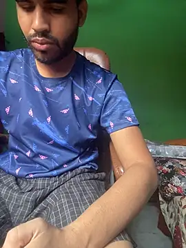Snapshot of hotyyyyjonny chatting on June 18, 2:23 am hotyyyyjonny online show from June 18, 2:23 am
