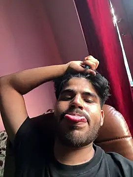 Snapshot of hotyyyyjonny chatting on July 14, 12:33 pm hotyyyyjonny online show from July 14, 12:33 pm