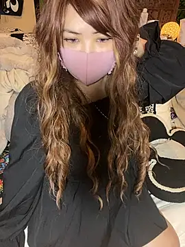 Snapshot of oxLILxMELOxo chatting on November 23, 1:22 pm oxLILxMELOxo online show from November 23, 1:22 pm