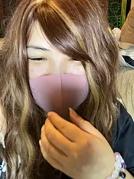 Snapshot of oxLILxMELOxo chatting on November 29, 5:10 am oxLILxMELOxo online show from November 29, 5:10 am