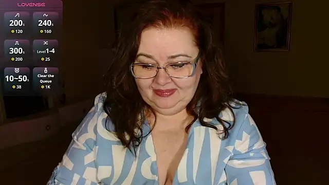 Snapshot of Natali-Gucci chatting on April 9, 9:20 pm Natali-Gucci online show from April 9, 9:20 pm