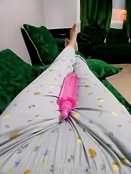 Tota sexi online show from May 19, 12:27 am