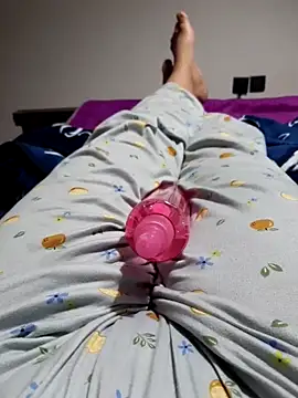 Tota sexi online show from July 25, 10:40 pm