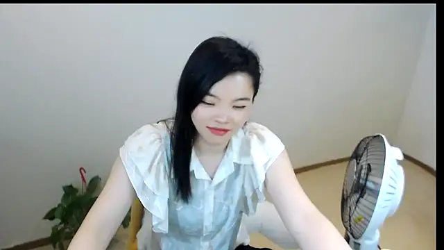 Snapshot of Shaurk chatting on March 2, 5:08 am Shaurk online show from March 2, 5:08 am