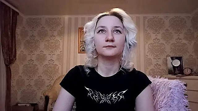 Snapshot of KyokoAck chatting on December 16, 3:06 pm KyokoAck online show from December 16, 3:06 pm