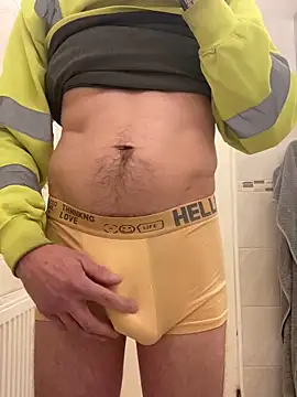 Snapshot of funguy19782 chatting on December 4, 6:16 pm funguy19782 online show from December 4, 6:16 pm