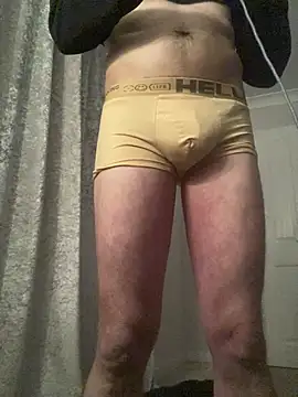 Snapshot of funguy19782 chatting on May 14, 10:49 pm funguy19782 online show from May 14, 10:49 pm