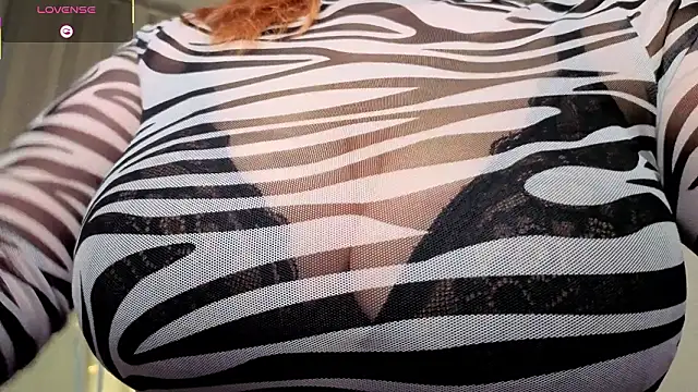 RacieBroom online show from March 1, 9:39 pm