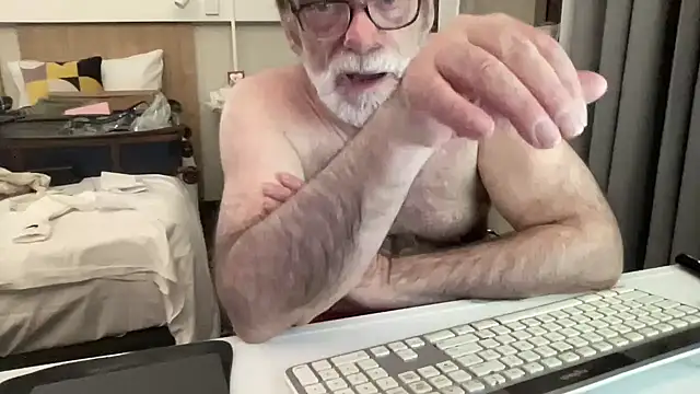 coach-karl online show from February 5, 11:53 pm