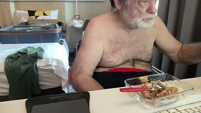 coach-karl online show from February 9, 12:42 pm