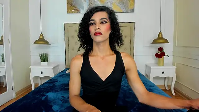 Snapshot of AlexaBellanova chatting on July 1, 11:45 am AlexaBellanova online show from July 1, 11:45 am