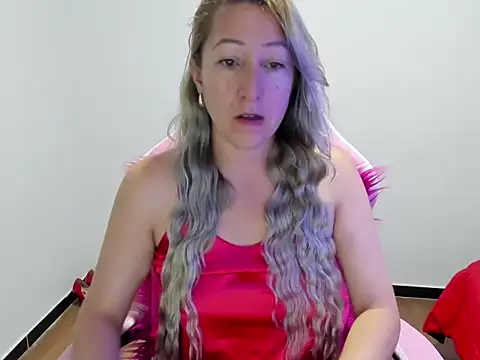 Snapshot of chrystal_sl852 chatting on November 21, 11:09 am chrystal sl852 online show from November 21, 11:09 am