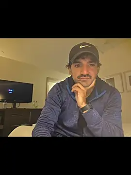 Snapshot of piggylatino chatting on December 16, 5:18 pm piggylatino online show from December 16, 5:18 pm