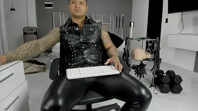 master leather online show from June 10, 4:56 am
