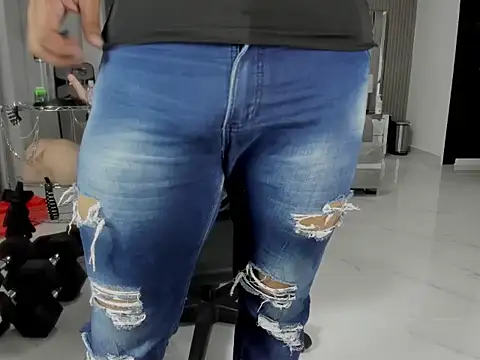 master leather online show from July 15, 3:39 pm