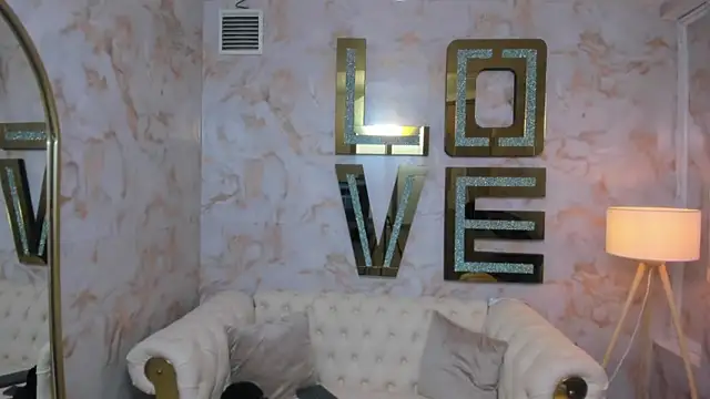 ladypervert  online show from November 20, 7:02 pm