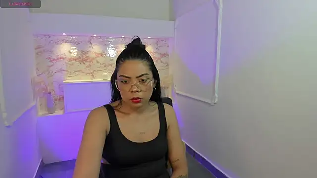 CataGreen1 online show from December 2, 8:04 pm