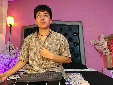 Davel Svetla online show from November 15, 1:18 pm