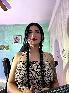 Cristal Cerati  online show from December 4, 10:40 pm