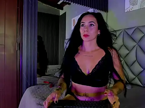 Snapshot of May-Clanfort chatting on November 26, 1:12 pm May-Clanfort online show from November 26, 1:12 pm