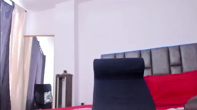 sarahhernandez online show from May 23, 3:38 pm