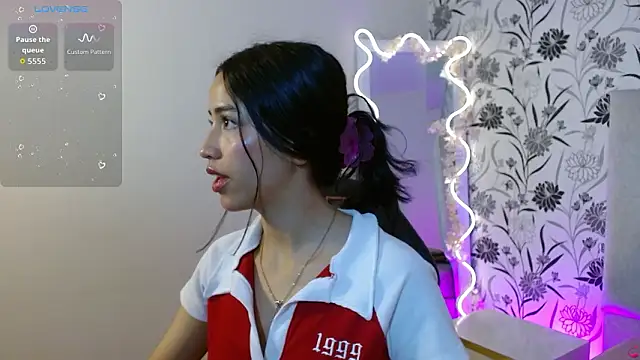 Joselyn tay online show from March 27, 11:43 am