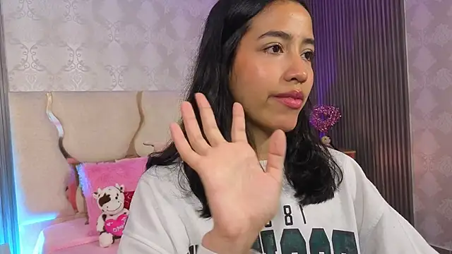 Joselyn tay online show from May 1, 12:21 pm
