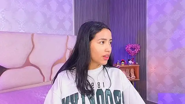 Joselyn tay online show from July 29, 12:14 pm