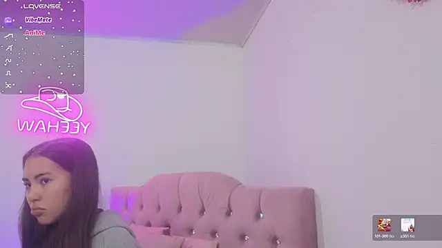 ISABELA TAY online show from April 24, 11:34 am